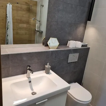 Ironhill Apartman Villa *